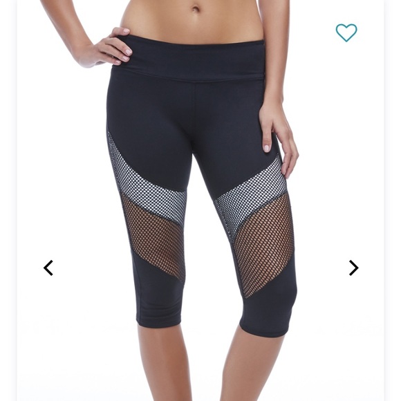 Fabletics Rhodes Capri - Picture 1 of 6